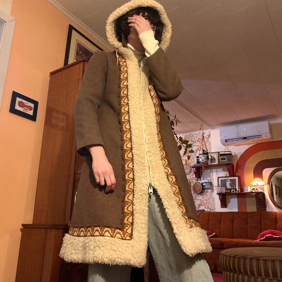 1970s hippie Wool blend hooded embroidered fur trimmed penny lane coat! - Picture 6 of 15